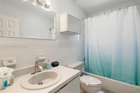 81 Marina Avenue Key Largo FL 33037