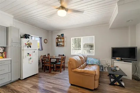 81 Marina Avenue Key Largo FL 33037