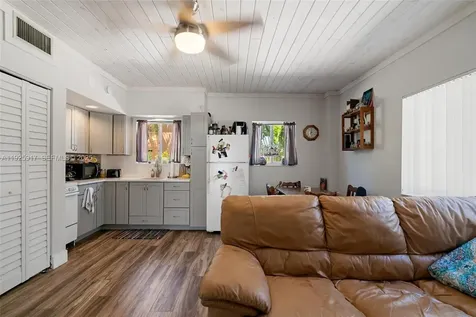 81 Marina Avenue Key Largo FL 33037