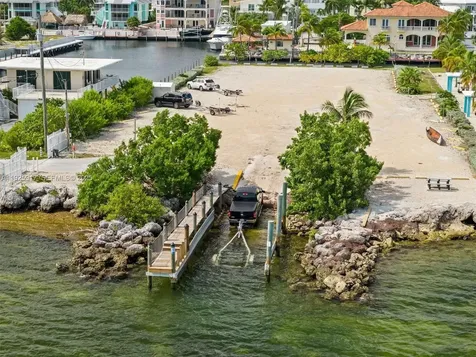 81 Marina Avenue Key Largo FL 33037