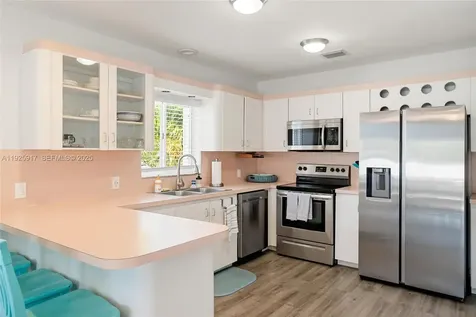 81 Marina Avenue Key Largo FL 33037