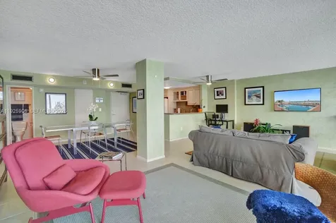 1228 West Avenue Miami Beach FL 33139