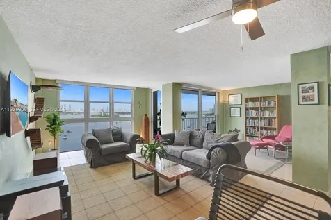 1228 West Avenue Miami Beach FL 33139