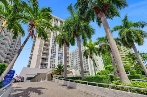 1228 West Avenue Miami Beach FL 33139