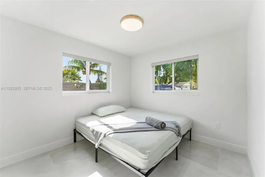 251 N 71st Avenue Hollywood FL 33024