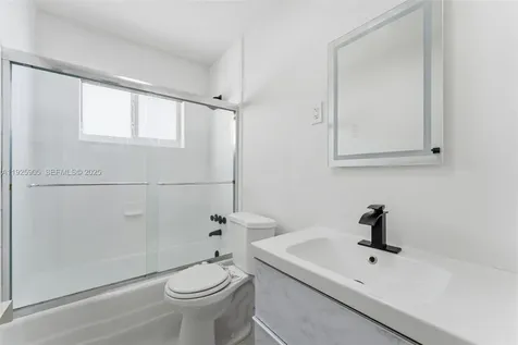 251 N 71st Avenue Hollywood FL 33024