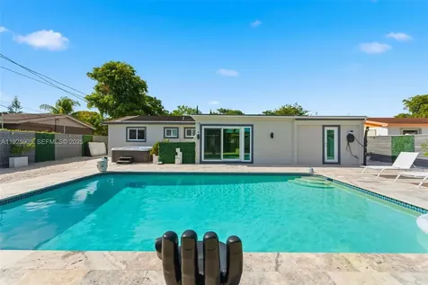 251 N 71st Avenue Hollywood FL 33024