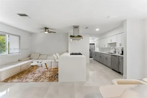 251 N 71st Avenue Hollywood FL 33024