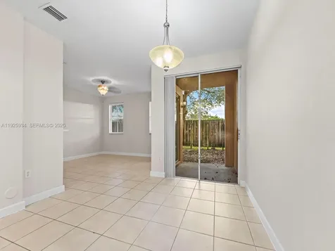 2512 SE 15th Court Homestead FL 33035