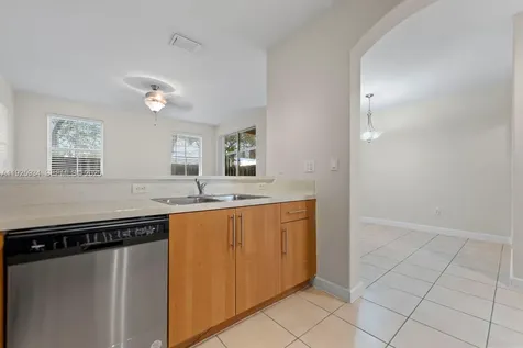 2512 SE 15th Court Homestead FL 33035