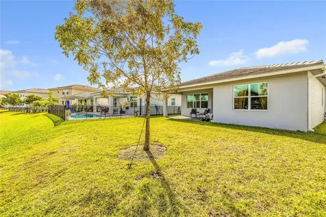 4242 Rosa Drive Lighthouse Point FL 33064
