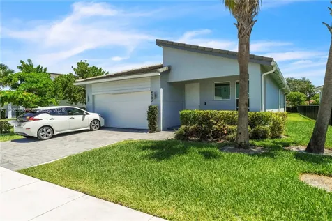 4242 Rosa Drive Lighthouse Point FL 33064