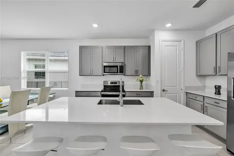 4242 Rosa Drive Lighthouse Point FL 33064