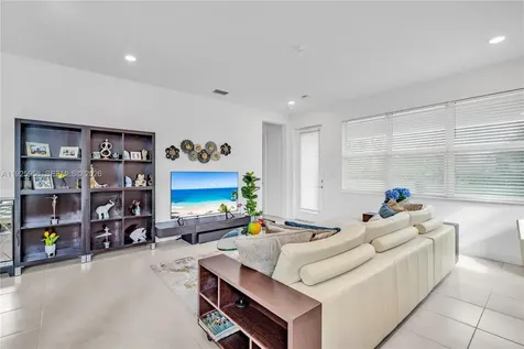 4242 Rosa Drive Lighthouse Point FL 33064