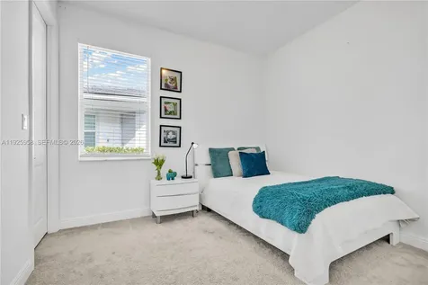 4242 Rosa Drive Lighthouse Point FL 33064