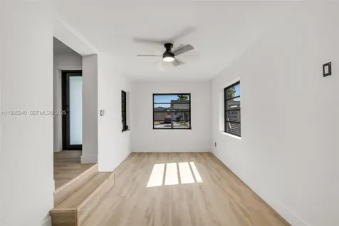 739 W 30th Street Hialeah FL 33012