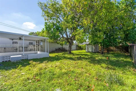 739 W 30th Street Hialeah FL 33012