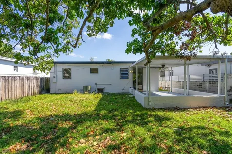 739 W 30th Street Hialeah FL 33012