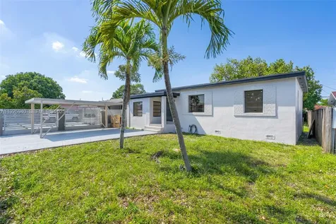 739 W 30th Street Hialeah FL 33012