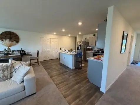 1724 NW 11th Place Cape Coral FL 33993
