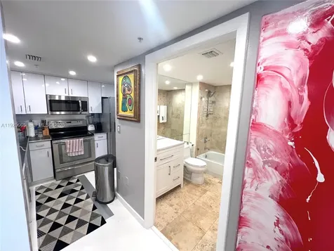 650 West Avenue Miami Beach FL 33139