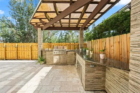 6933 NW 104th Court Doral FL 33178