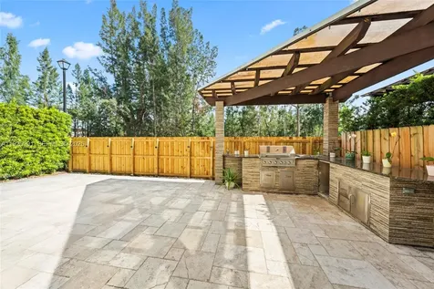 6933 NW 104th Court Doral FL 33178