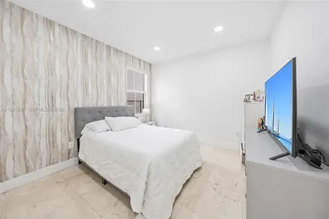 6933 NW 104th Court Doral FL 33178