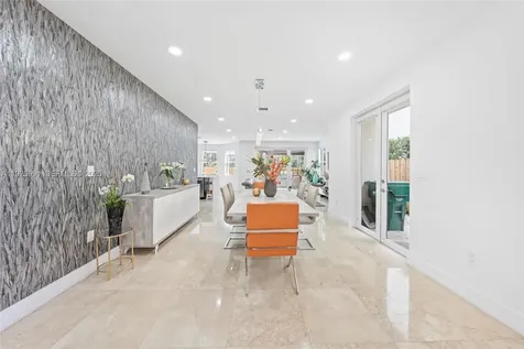 6933 NW 104th Court Doral FL 33178