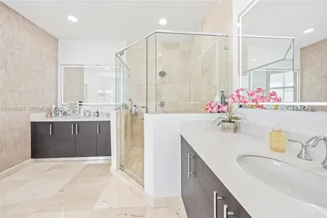6933 NW 104th Court Doral FL 33178