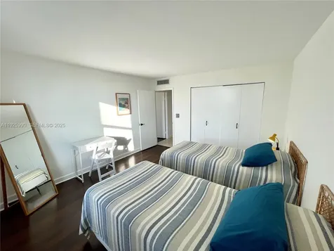 10101 E Bay Harbor Drive Bay Harbor Islands FL 33154