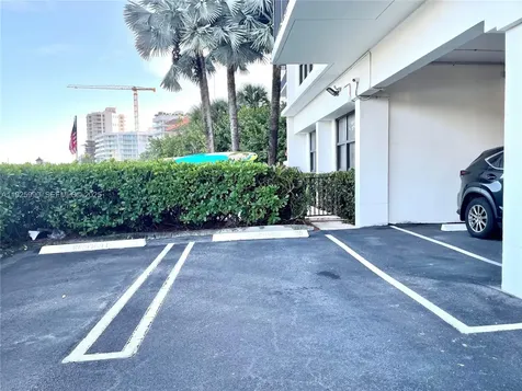 10101 E Bay Harbor Drive Bay Harbor Islands FL 33154