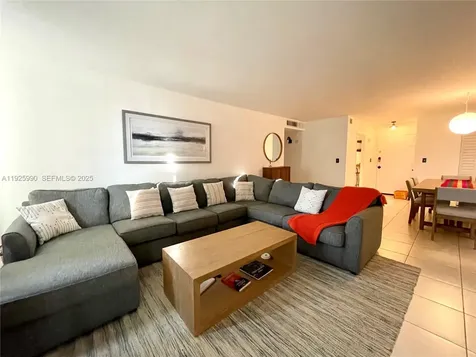 10101 E Bay Harbor Drive Bay Harbor Islands FL 33154