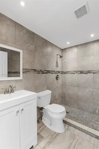 120 SW 96th Terrace Plantation FL 33324