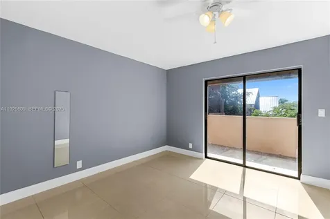 120 SW 96th Terrace Plantation FL 33324