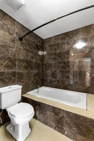 120 SW 96th Terrace Plantation FL 33324
