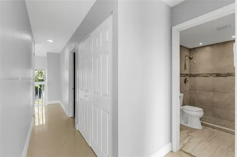 120 SW 96th Terrace Plantation FL 33324
