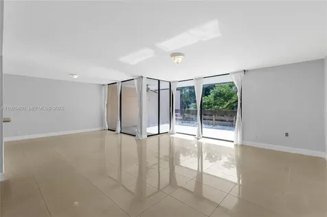 120 SW 96th Terrace Plantation FL 33324