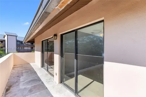 120 SW 96th Terrace Plantation FL 33324