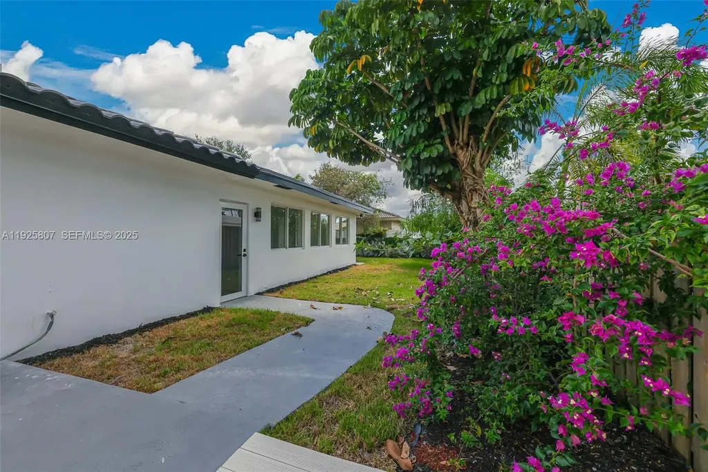 1830 NE 65th Court Fort Lauderdale FL 33308