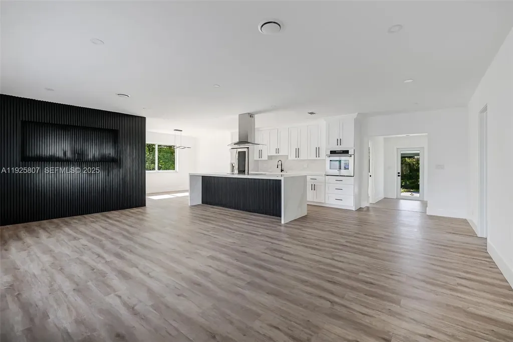 1830 NE 65th Court Fort Lauderdale FL 33308