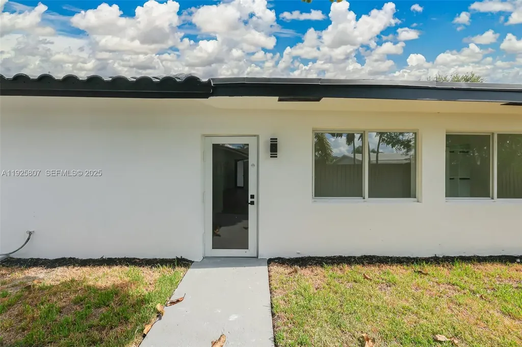 1830 NE 65th Court Fort Lauderdale FL 33308