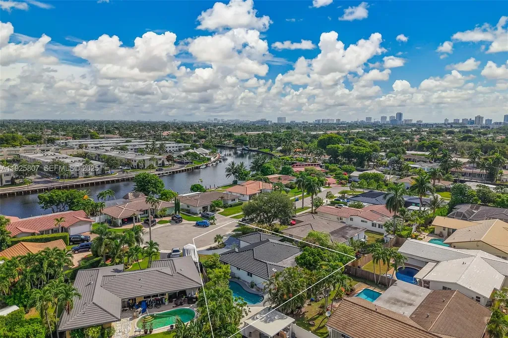 1830 NE 65th Court Fort Lauderdale FL 33308