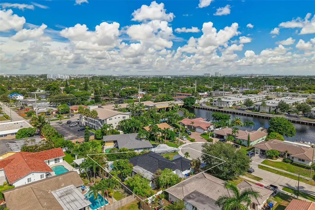 1830 NE 65th Court Fort Lauderdale FL 33308