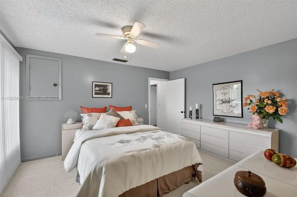 820 Salem Lane Lake Worth FL 33467