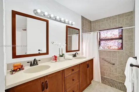 1256 NW 125th Terrace Sunrise FL 33323