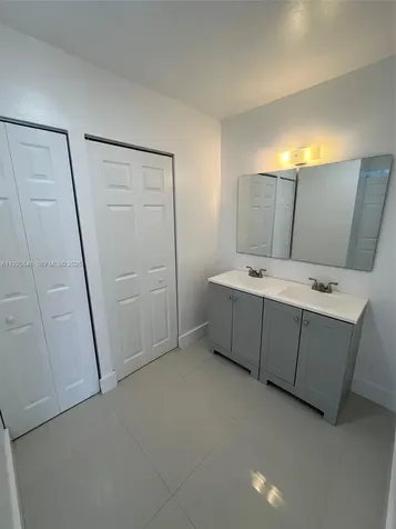 20505 E Country Club Drive Aventura FL 33180