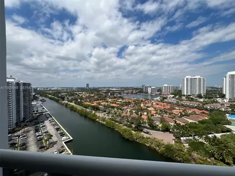 20505 E Country Club Drive Aventura FL 33180