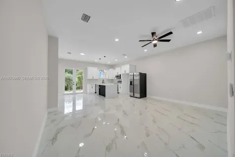 4648/4650 Leonard Boulevard S Lehigh Acres FL 33973