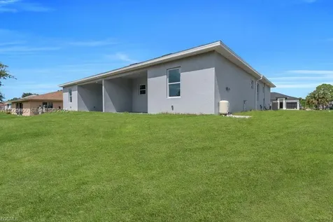 4648/4650 Leonard Boulevard S Lehigh Acres FL 33973